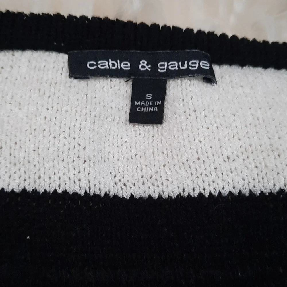Cable & Guage Chunky KnitTank top - Picture 4 of 5